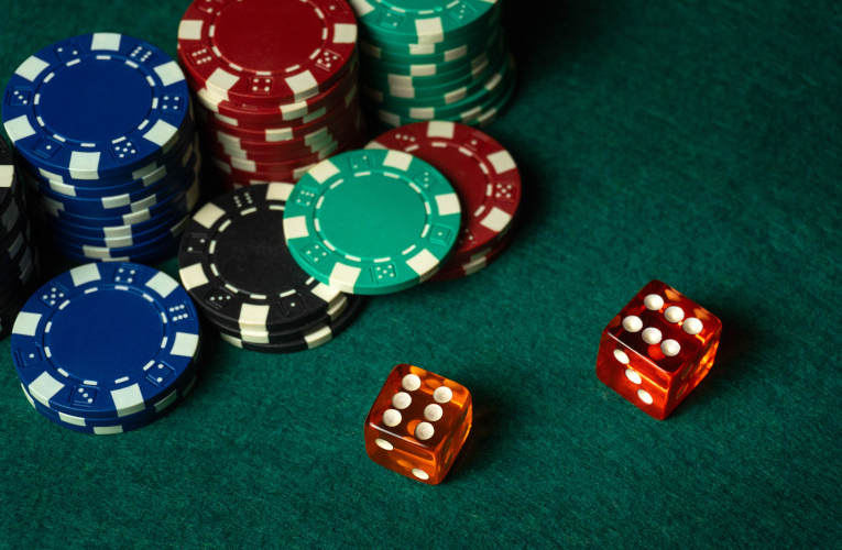 Dice on a craps table - Itron's 25th Annual Energy Forecasting Meeting